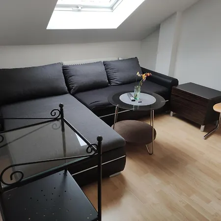 Du Lys Monchengladbach